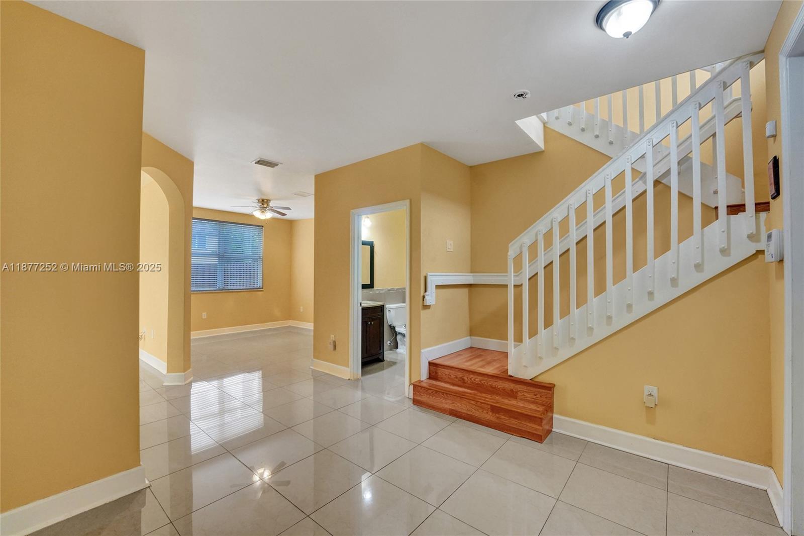 VILLAS AT CARMEL CONDO NO - Residential