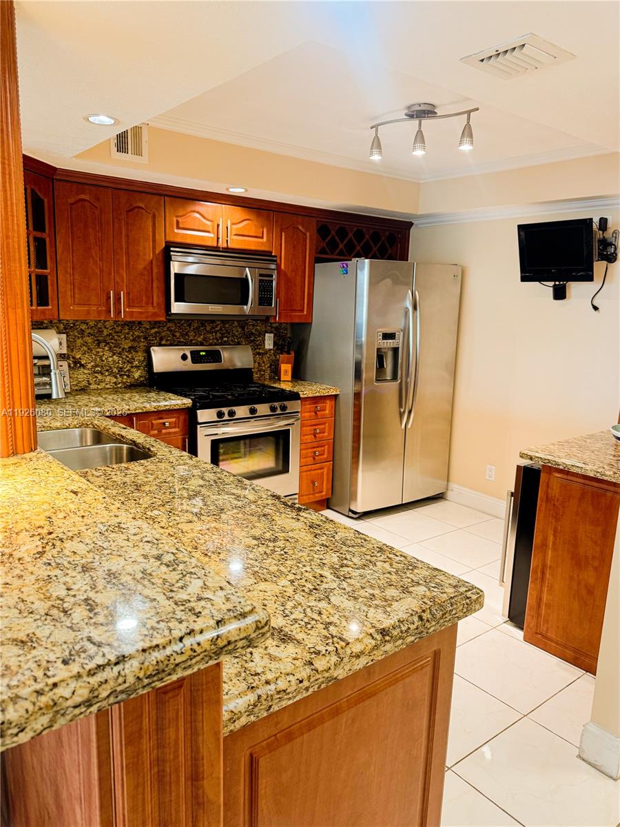 PARKER TOWER CONDO - Residential