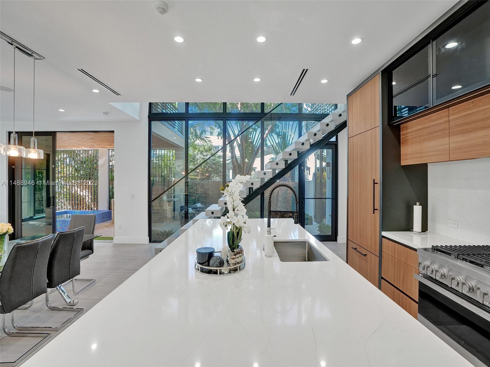 COLEE HAMMOCK - Residential