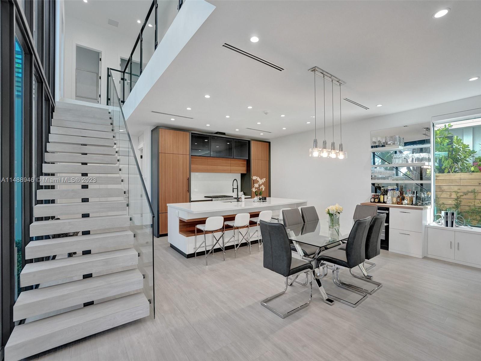 COLEE HAMMOCK - Residential