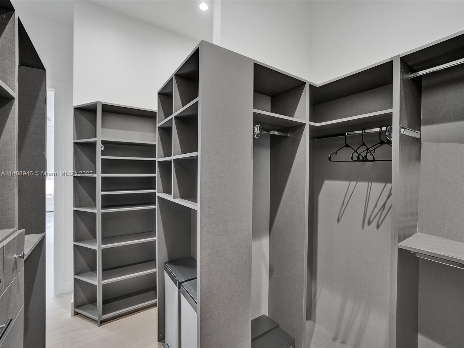 COLEE HAMMOCK - Residential