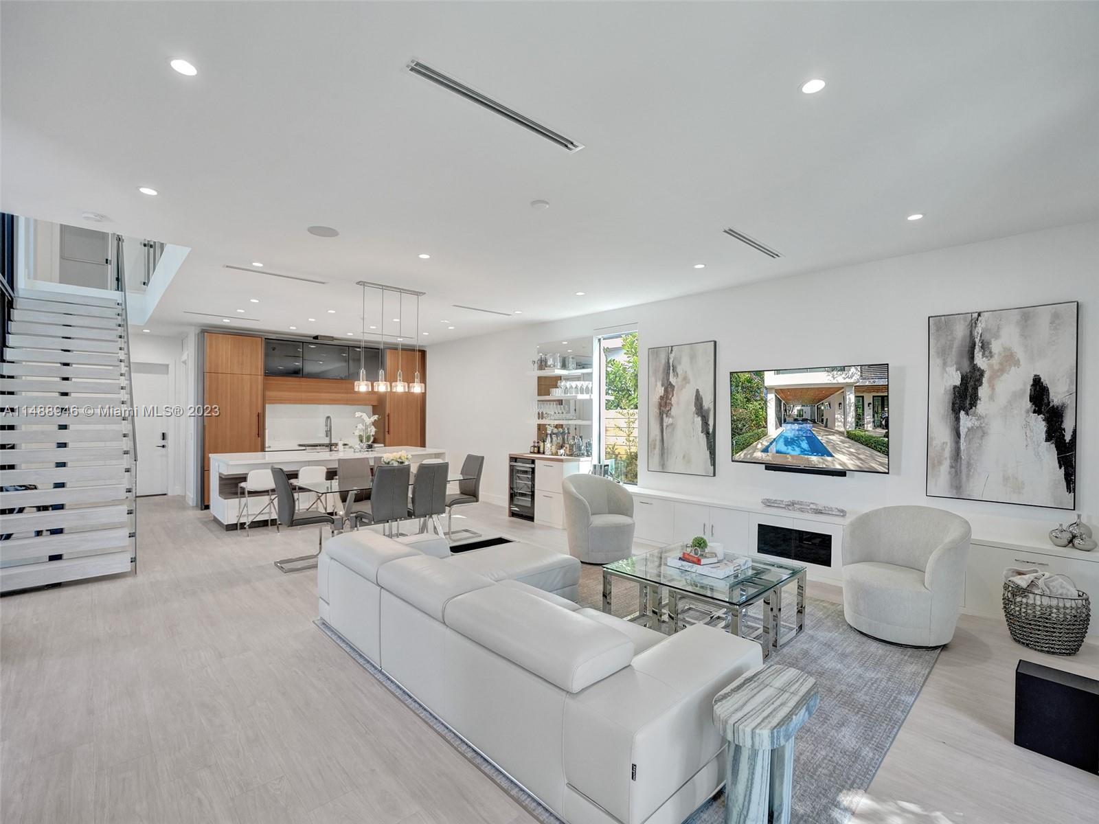 COLEE HAMMOCK - Residential