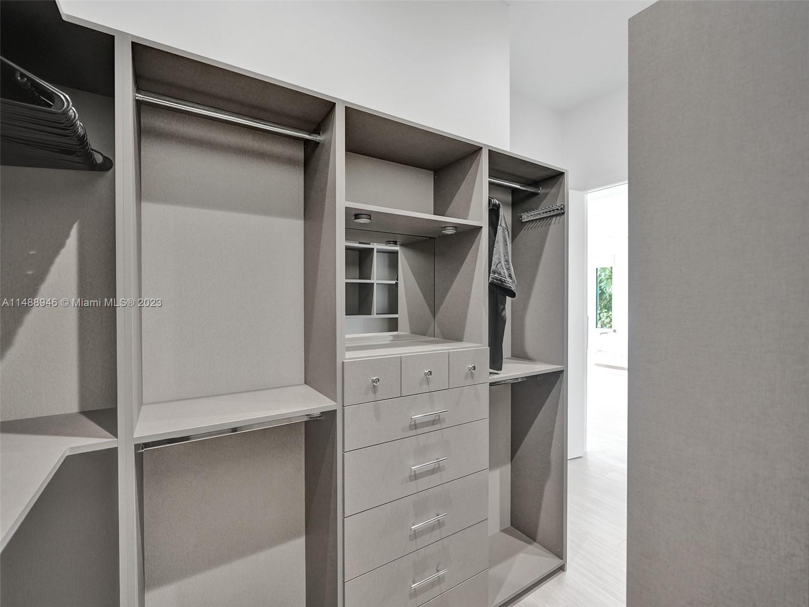 COLEE HAMMOCK - Residential