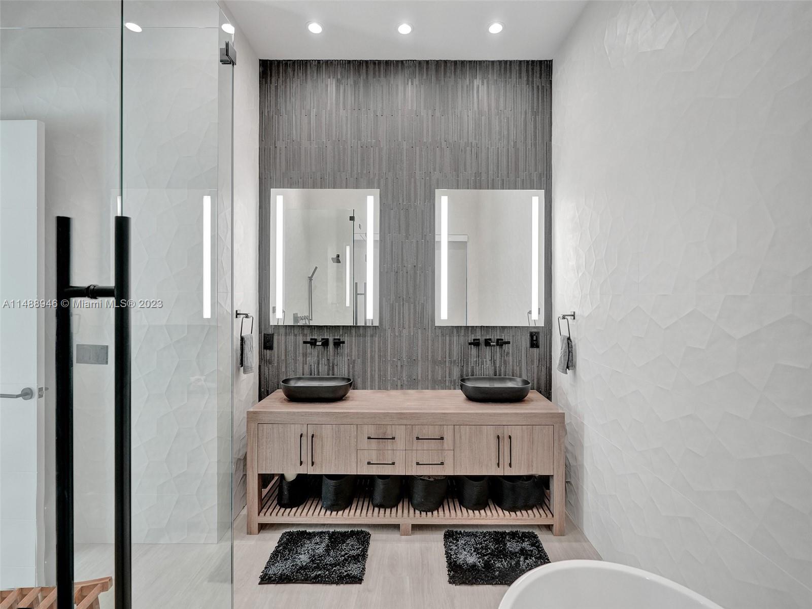 COLEE HAMMOCK - Residential