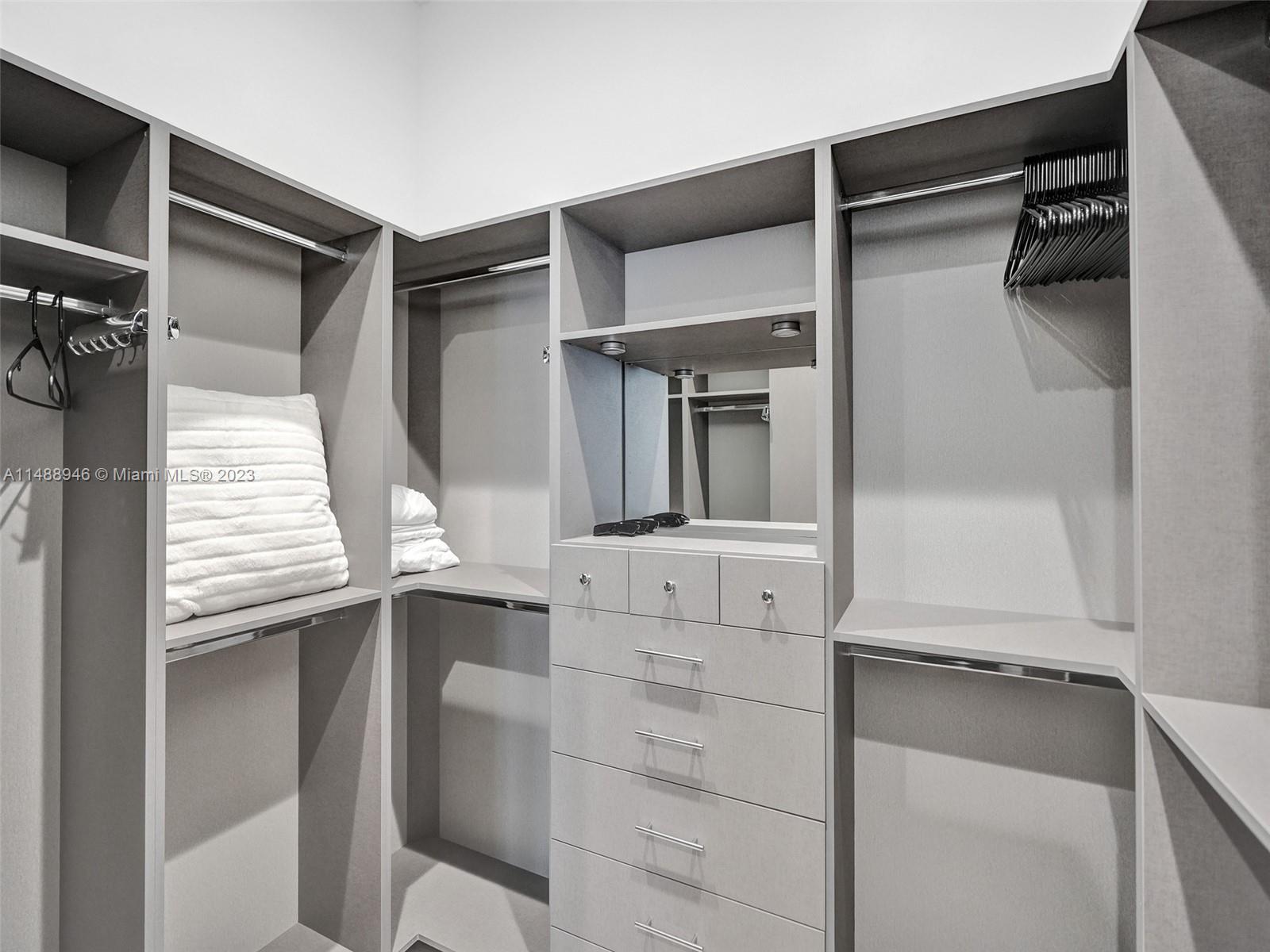 COLEE HAMMOCK - Residential