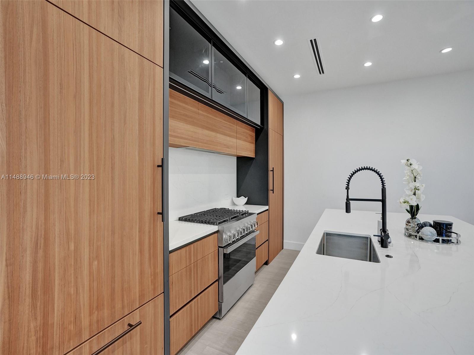 COLEE HAMMOCK - Residential