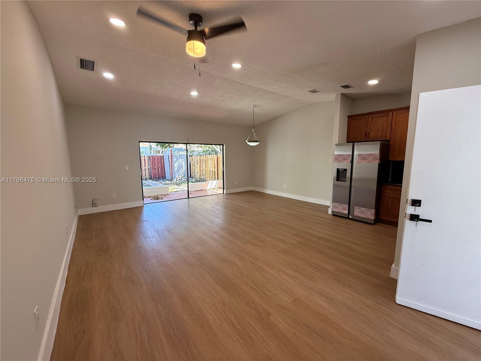 LAKES OF ACADIA UNIT 7 - Residential