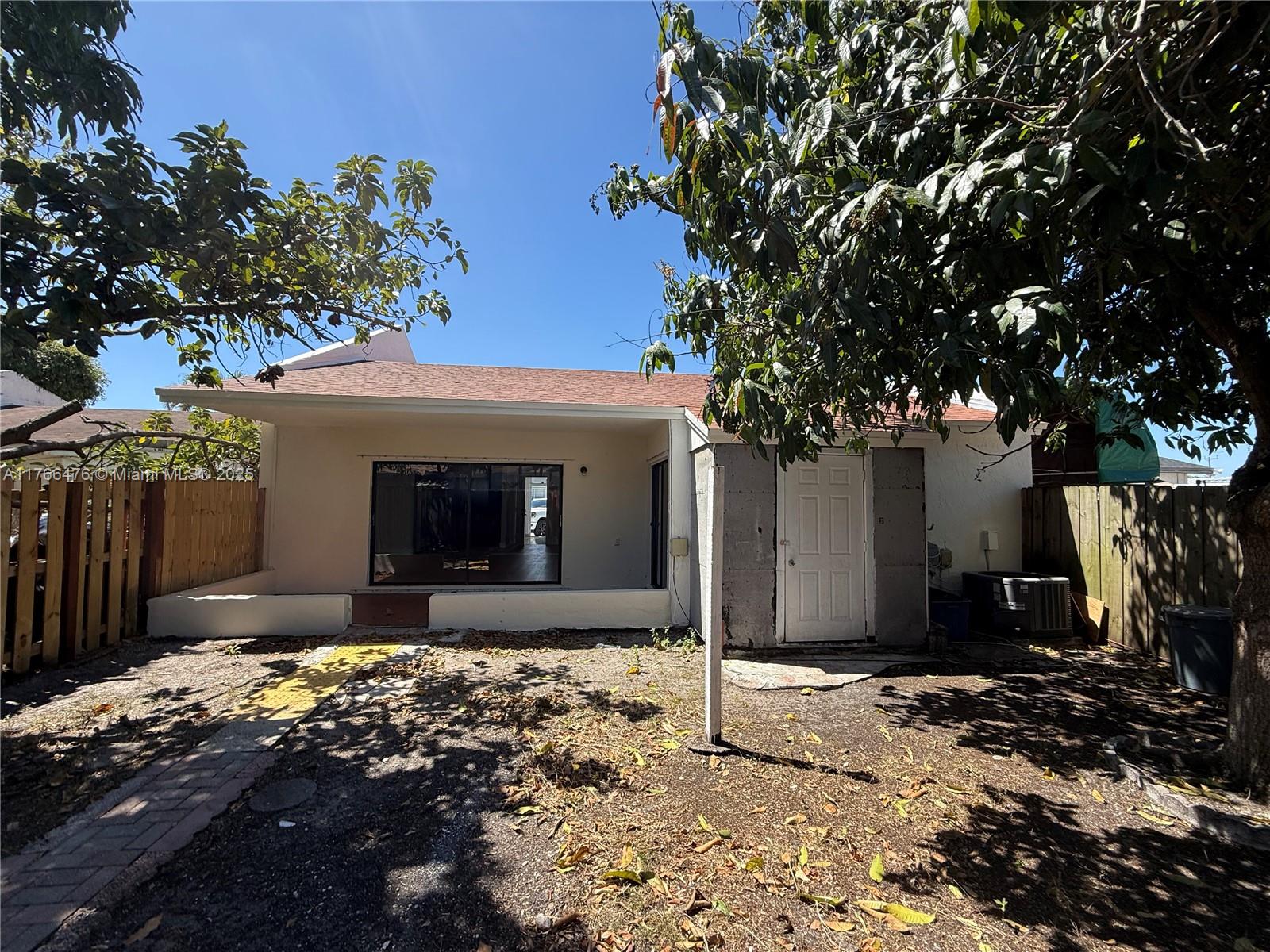 LAKES OF ACADIA UNIT 7 - Residential