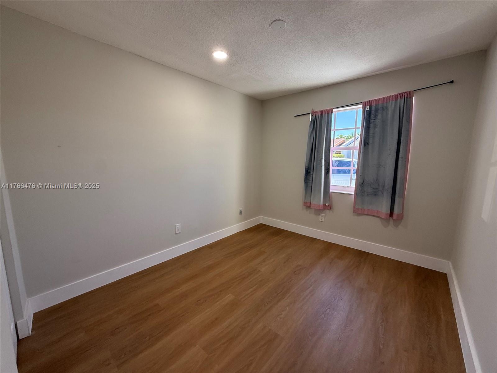 LAKES OF ACADIA UNIT 7 - Residential