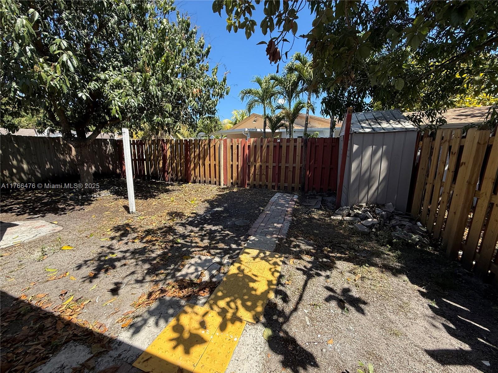 LAKES OF ACADIA UNIT 7 - Residential