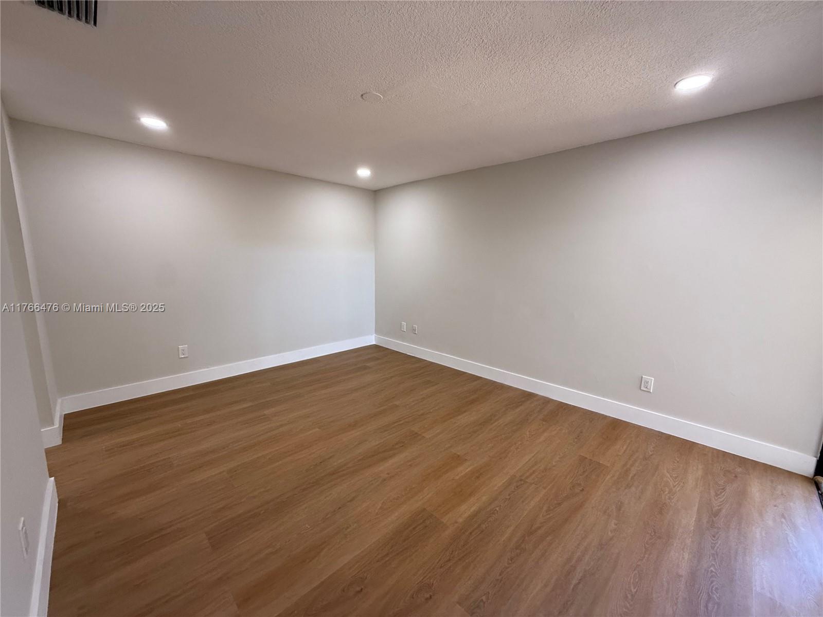 LAKES OF ACADIA UNIT 7 - Residential