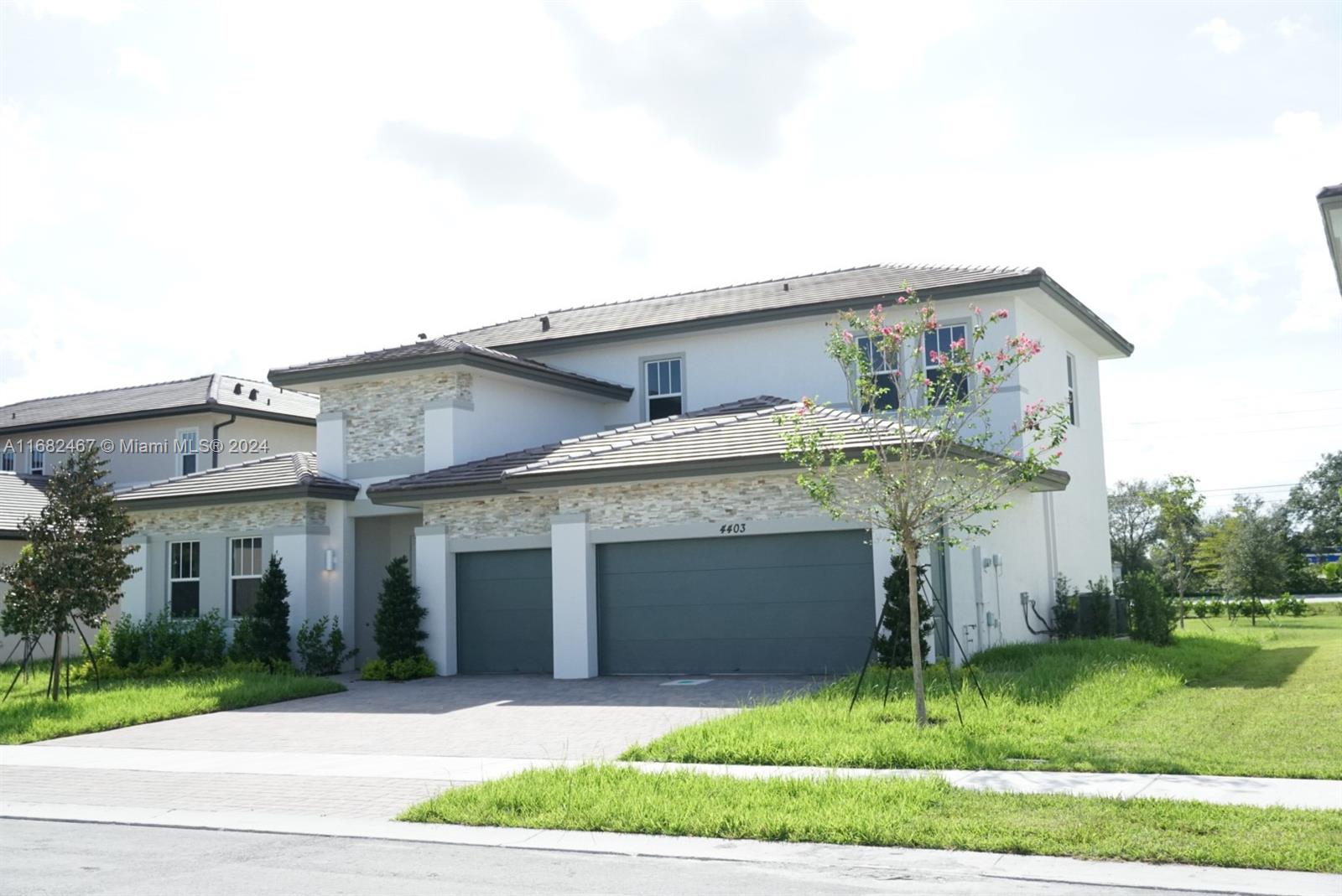 Crescent Ridge - Residential Lease