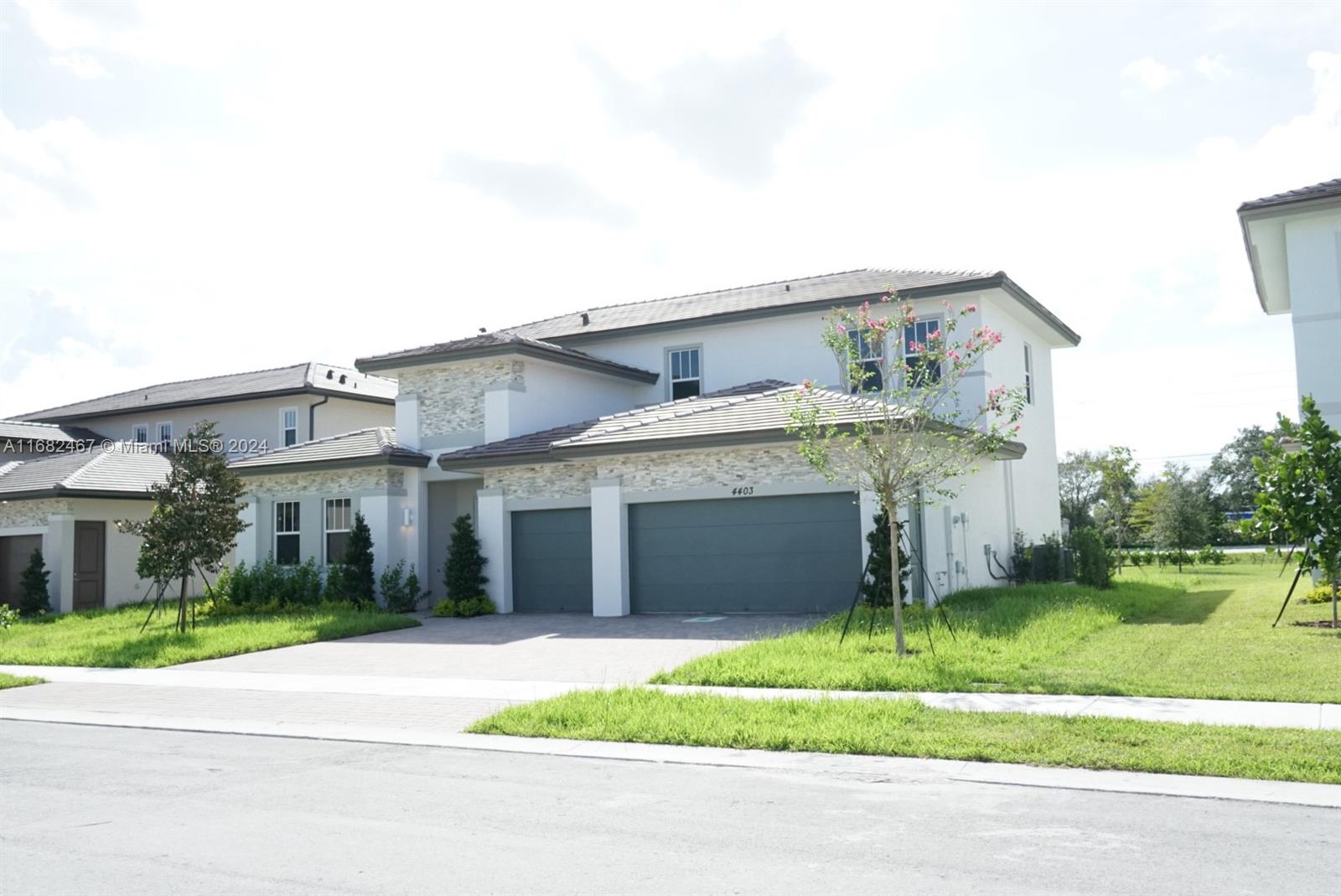 Crescent Ridge - Residential Lease