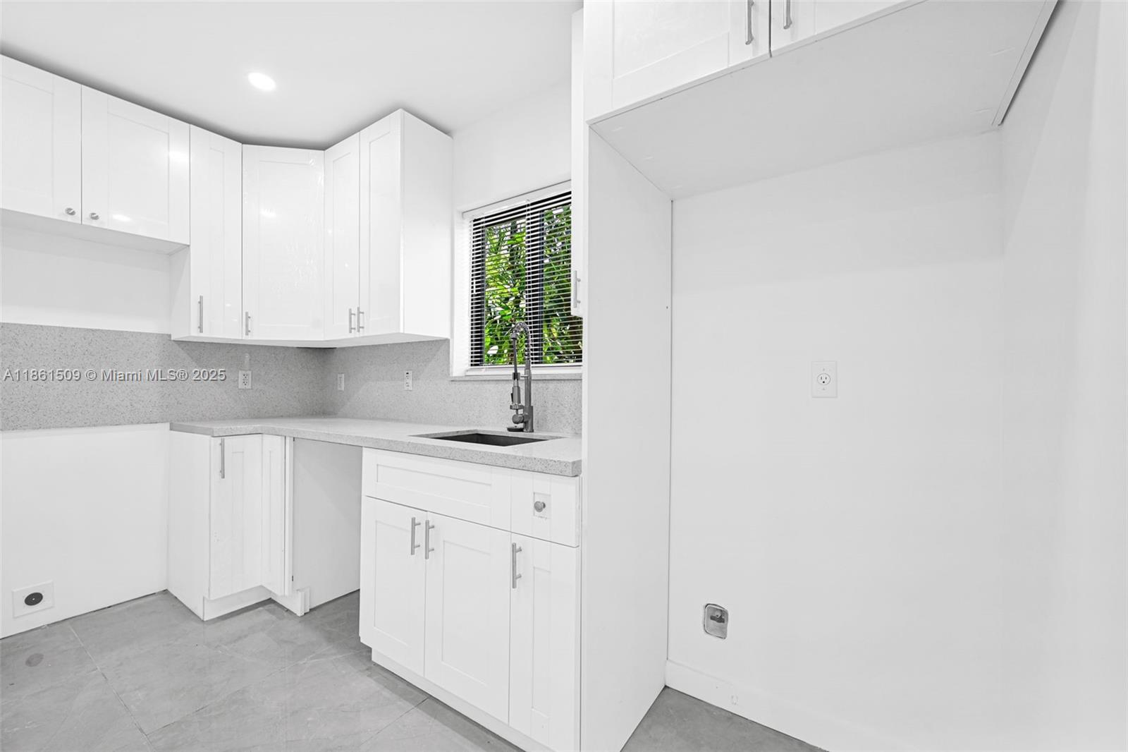 BELLCAMP MANOR - Residential