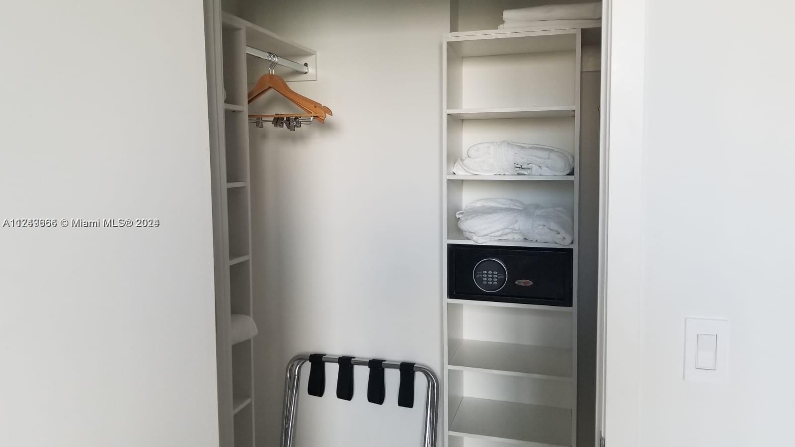 4010 SOUTH OCEAN CONDO HO - Residential Lease