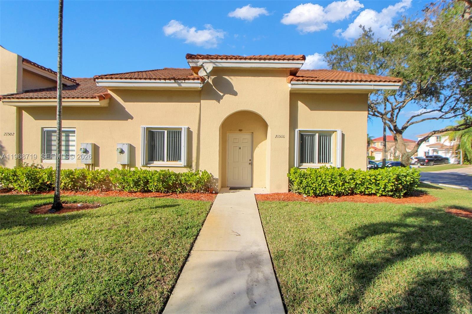 WINDY POINT - Residential