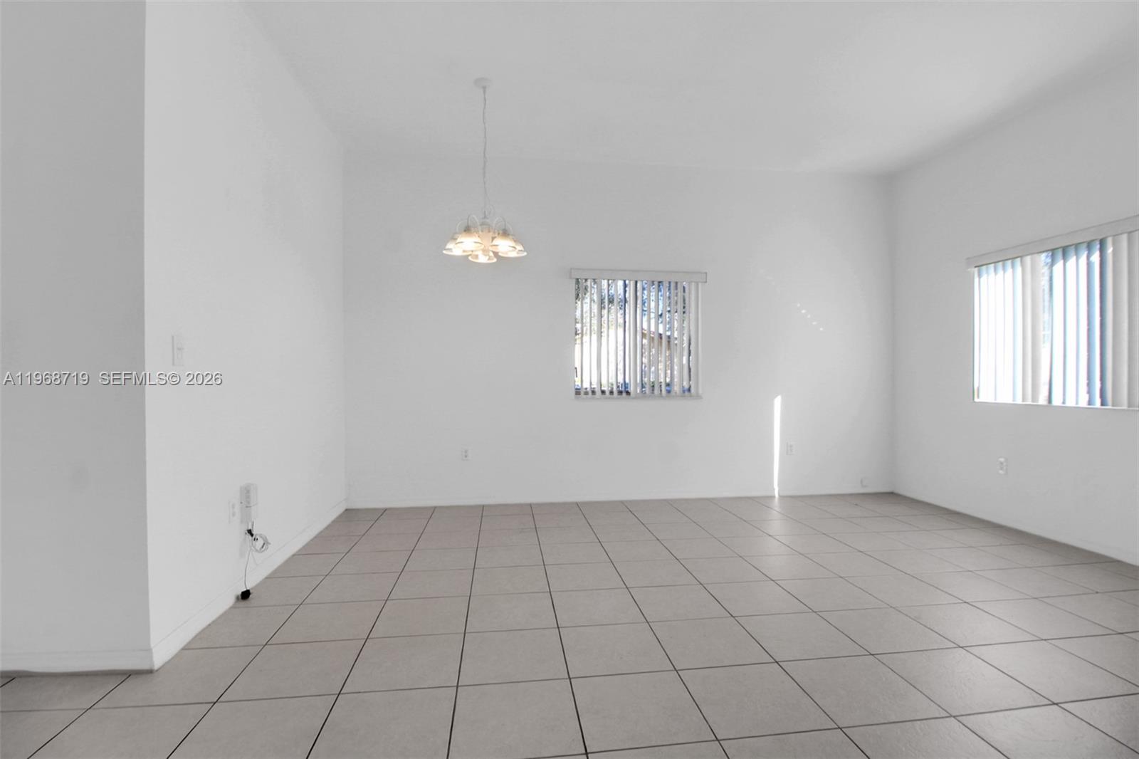 WINDY POINT - Residential