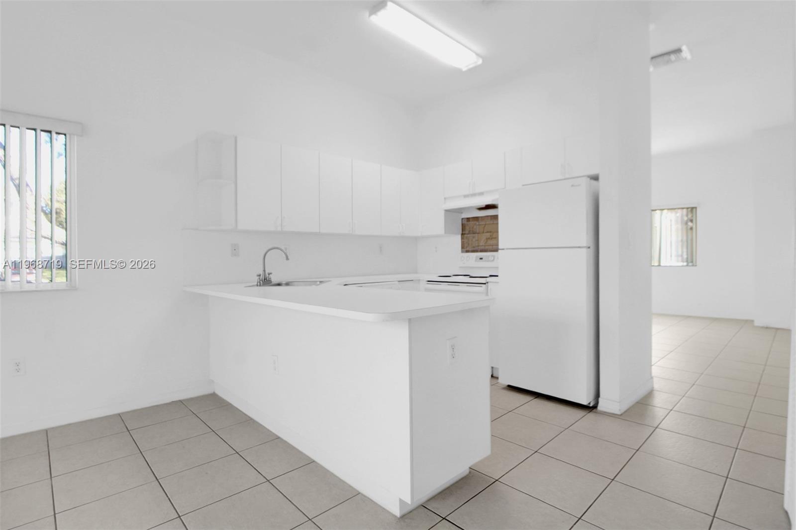 WINDY POINT - Residential