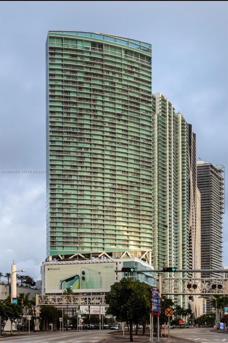 888 Biscayne Blvd 1810