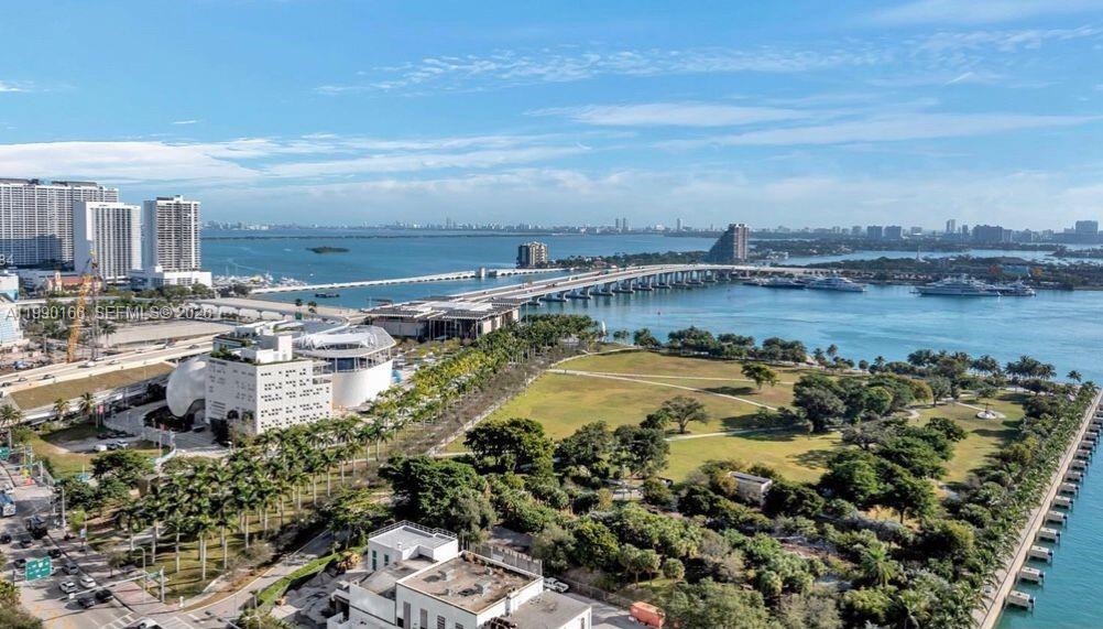 MARINABLUE CONDO - Residential