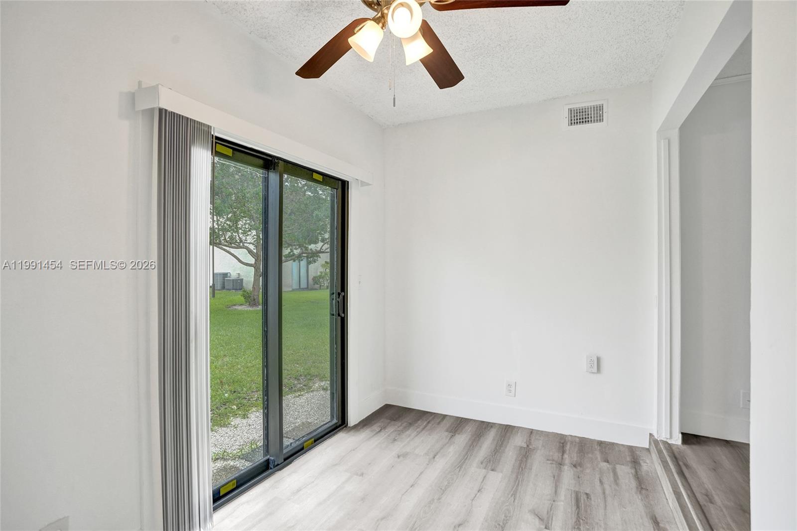 ROYALE GARDENS CONDO - Residential