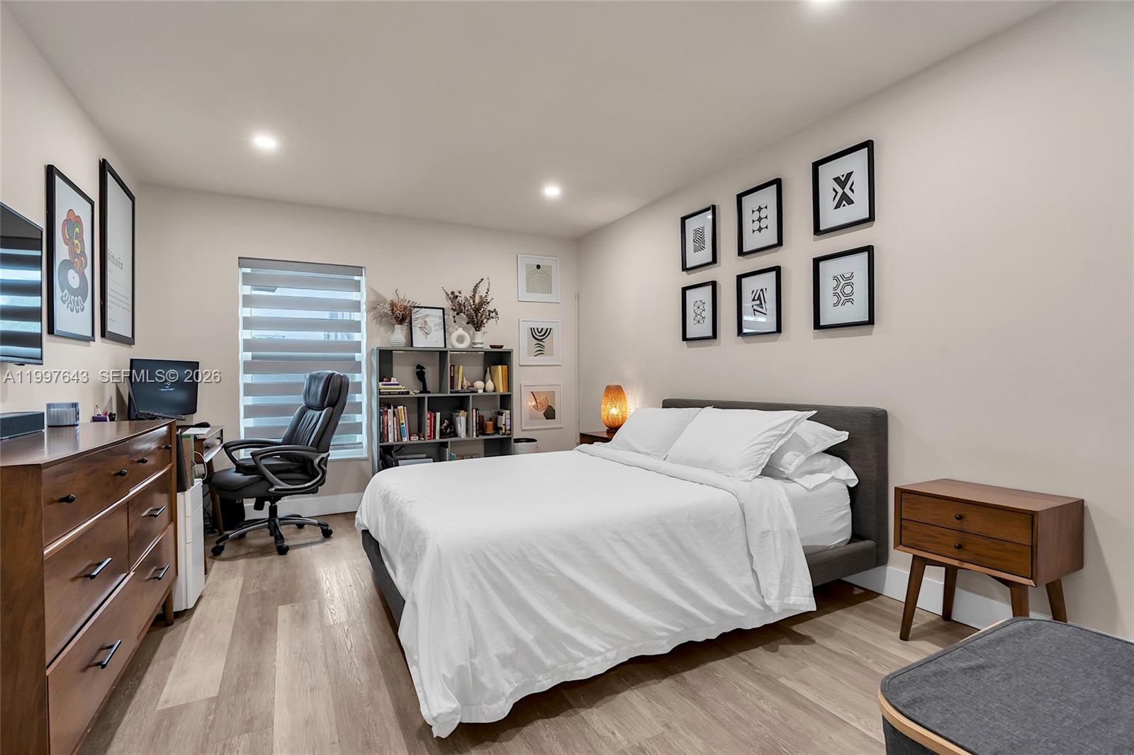 DADELAND CAPRI CONDO - Residential