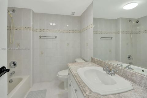 Condominium in Coral Gables FL 700 Coral Way Way 9.jpg