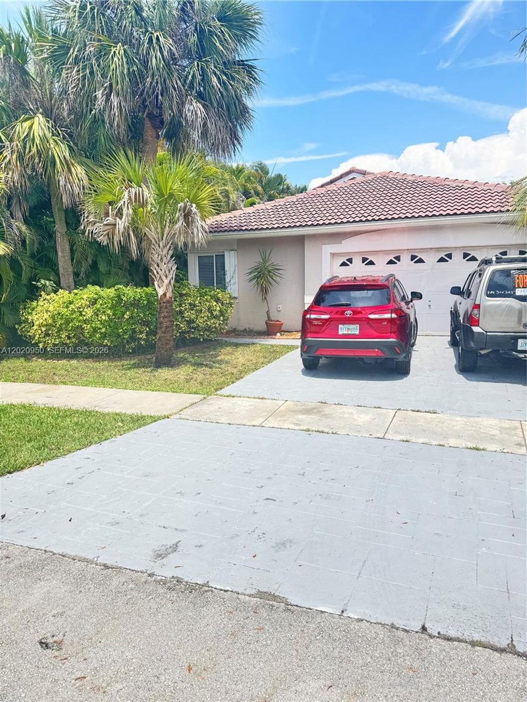 Photo of 131 SW 178th Way, Pembroke Pines, FL 33029 (MLS # A12020950)