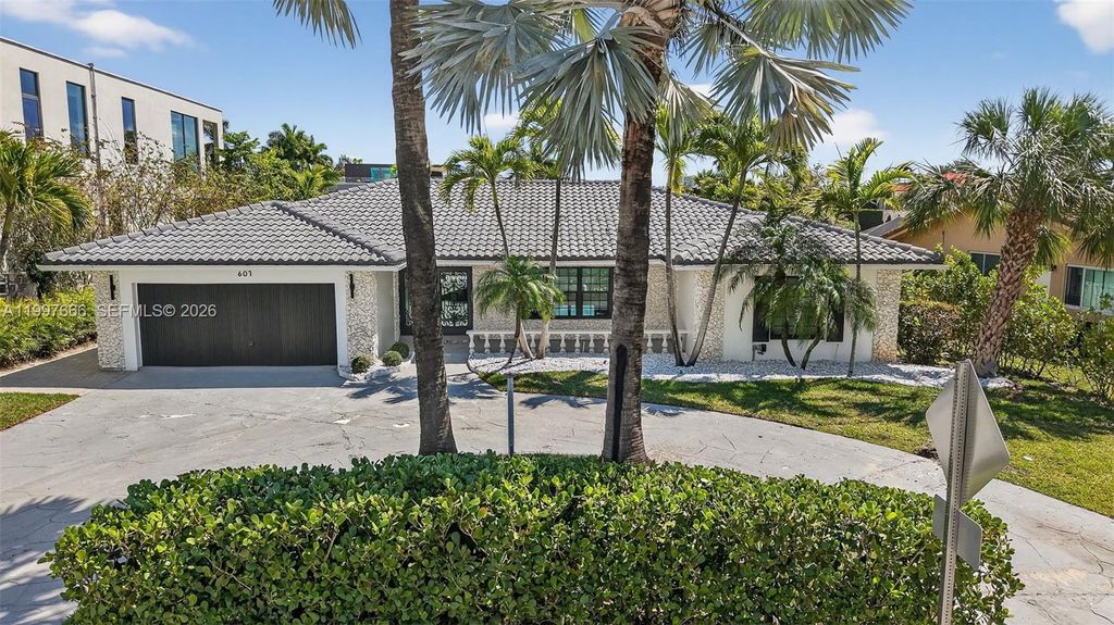 Photo of 607 Layne Blvd, Hallandale Beach, FL 33009 (MLS # A11997666)