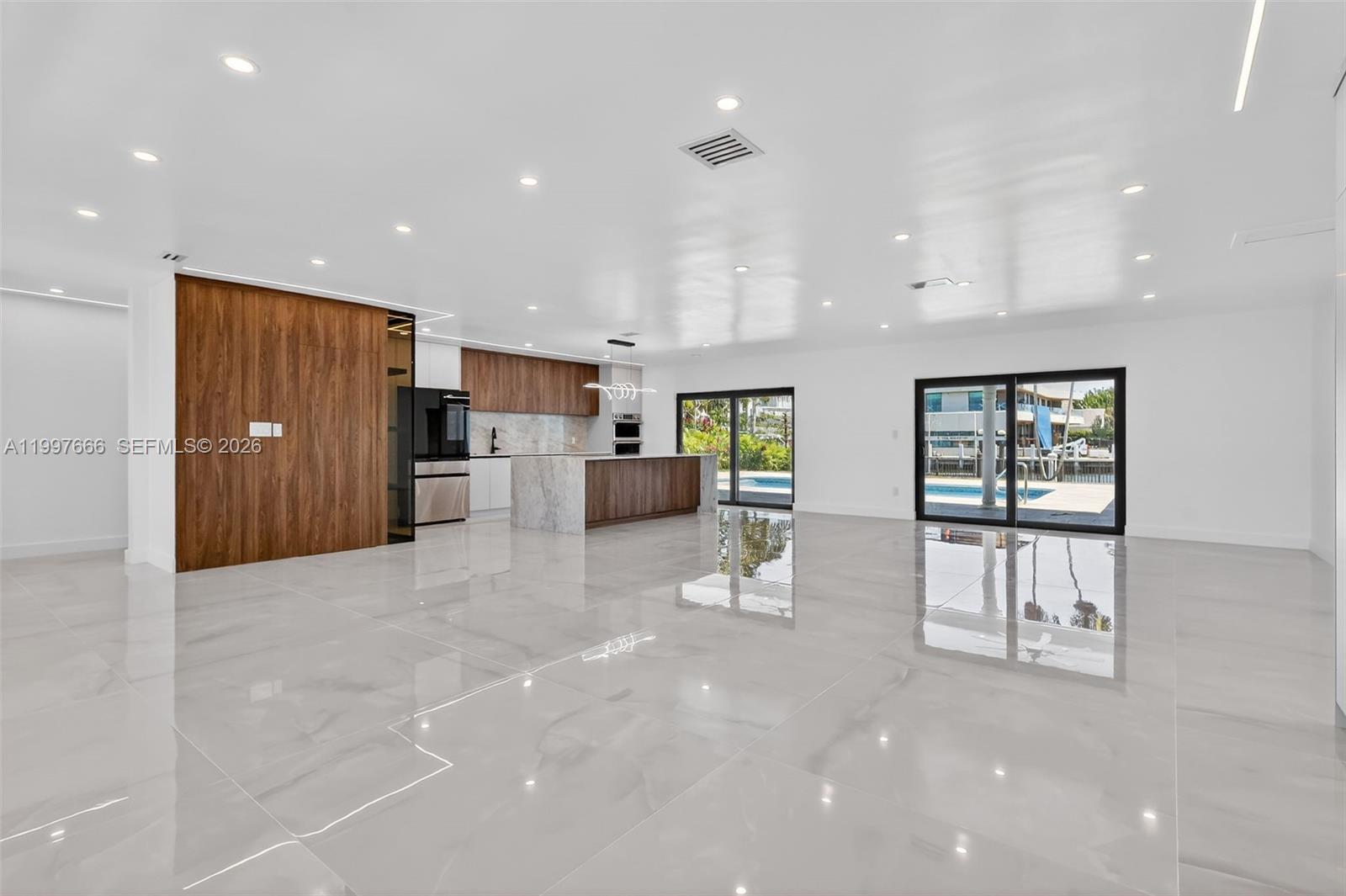 GOLDEN ISLES SEC - Residential