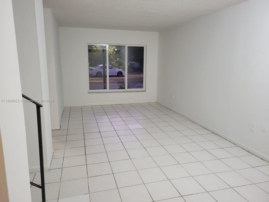 Bright and spacious 2BR/1.5BA unit in a sought-after neighborhood! Enjoy your own private balcony and patio—perfect for relaxing or entertaining. Easy to show!