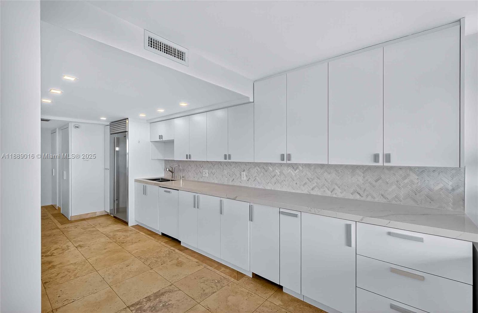 GROVE ISLE CONDO - Residential