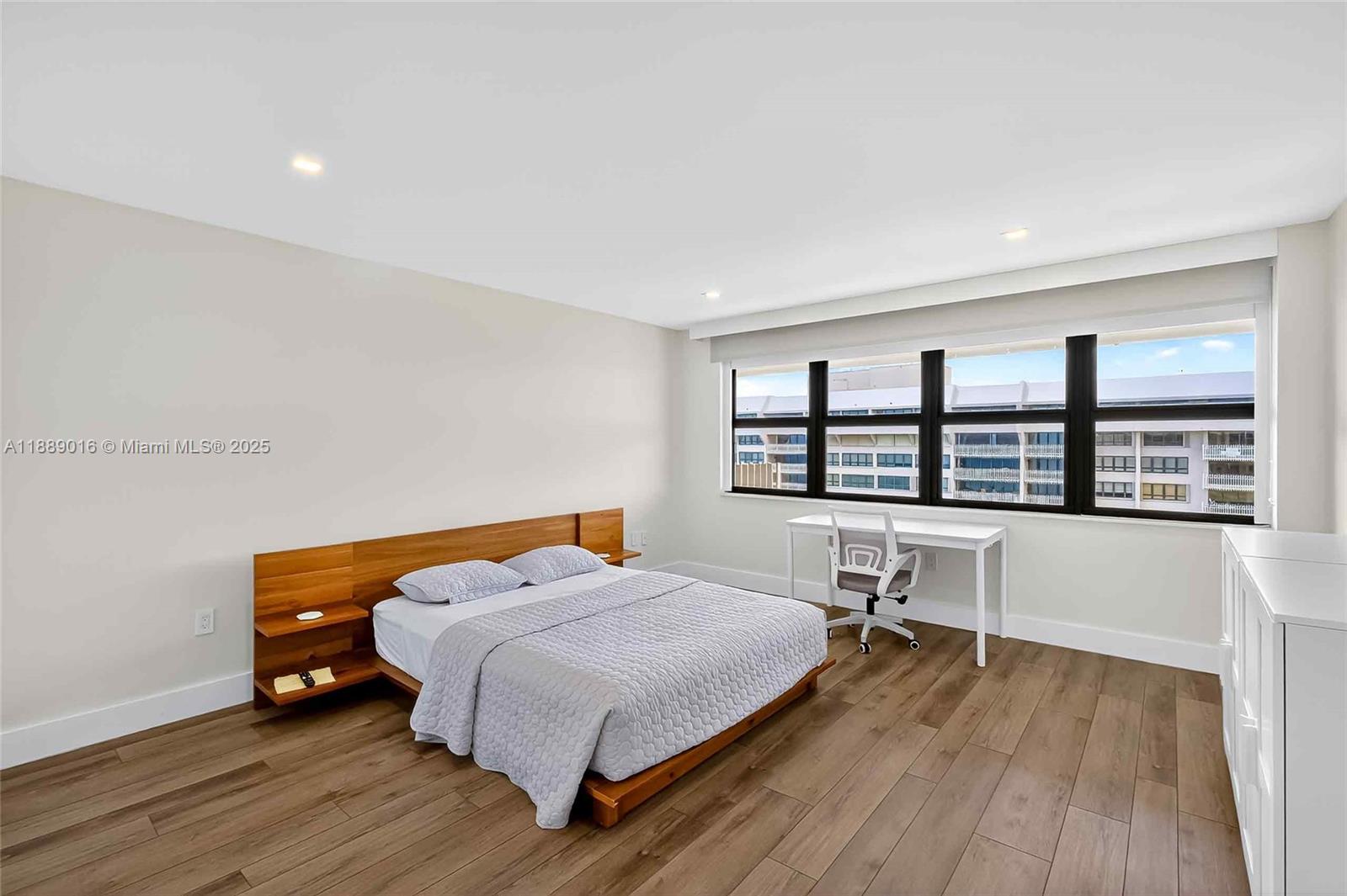 GROVE ISLE CONDO - Residential