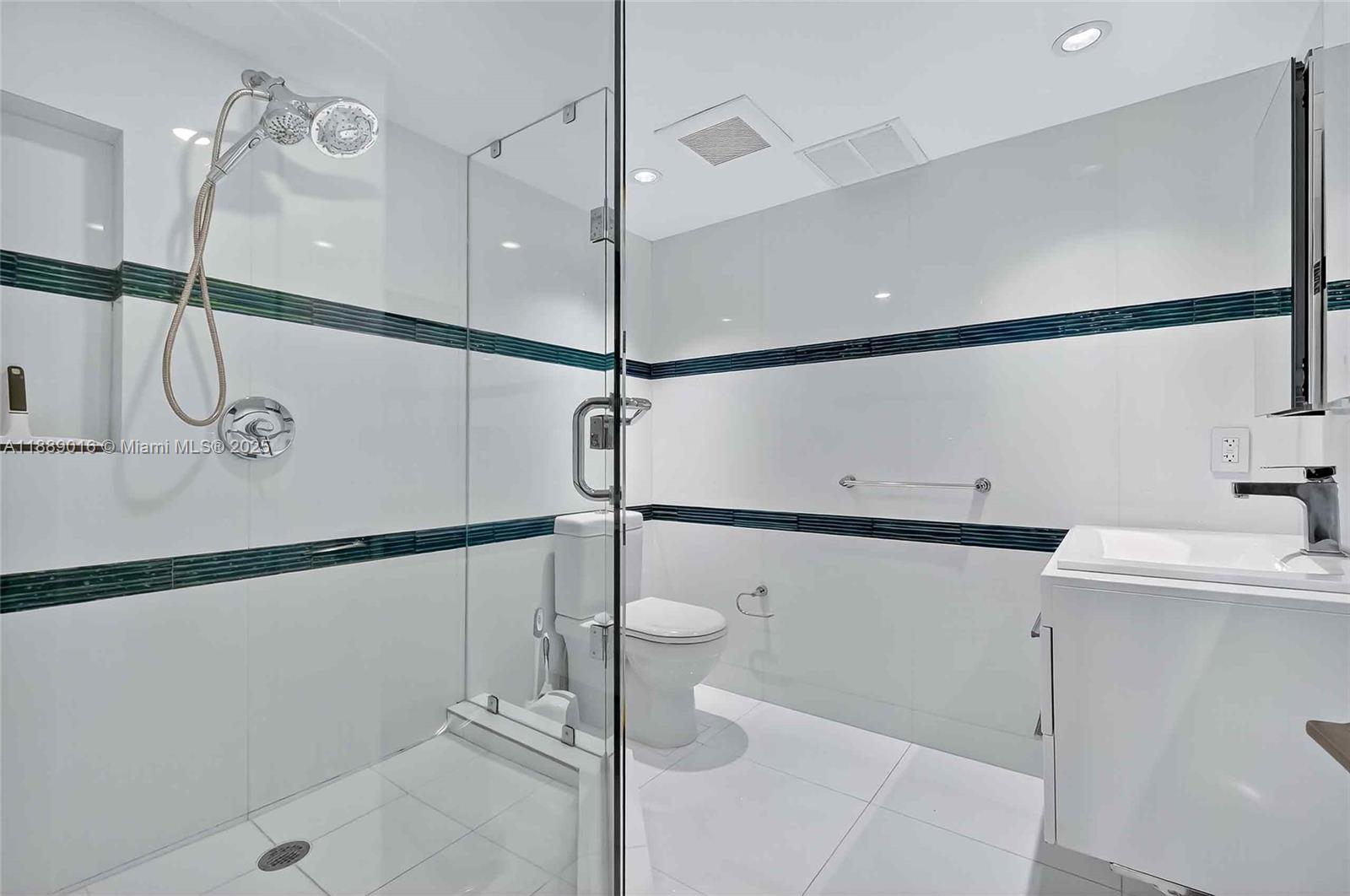 GROVE ISLE CONDO - Residential