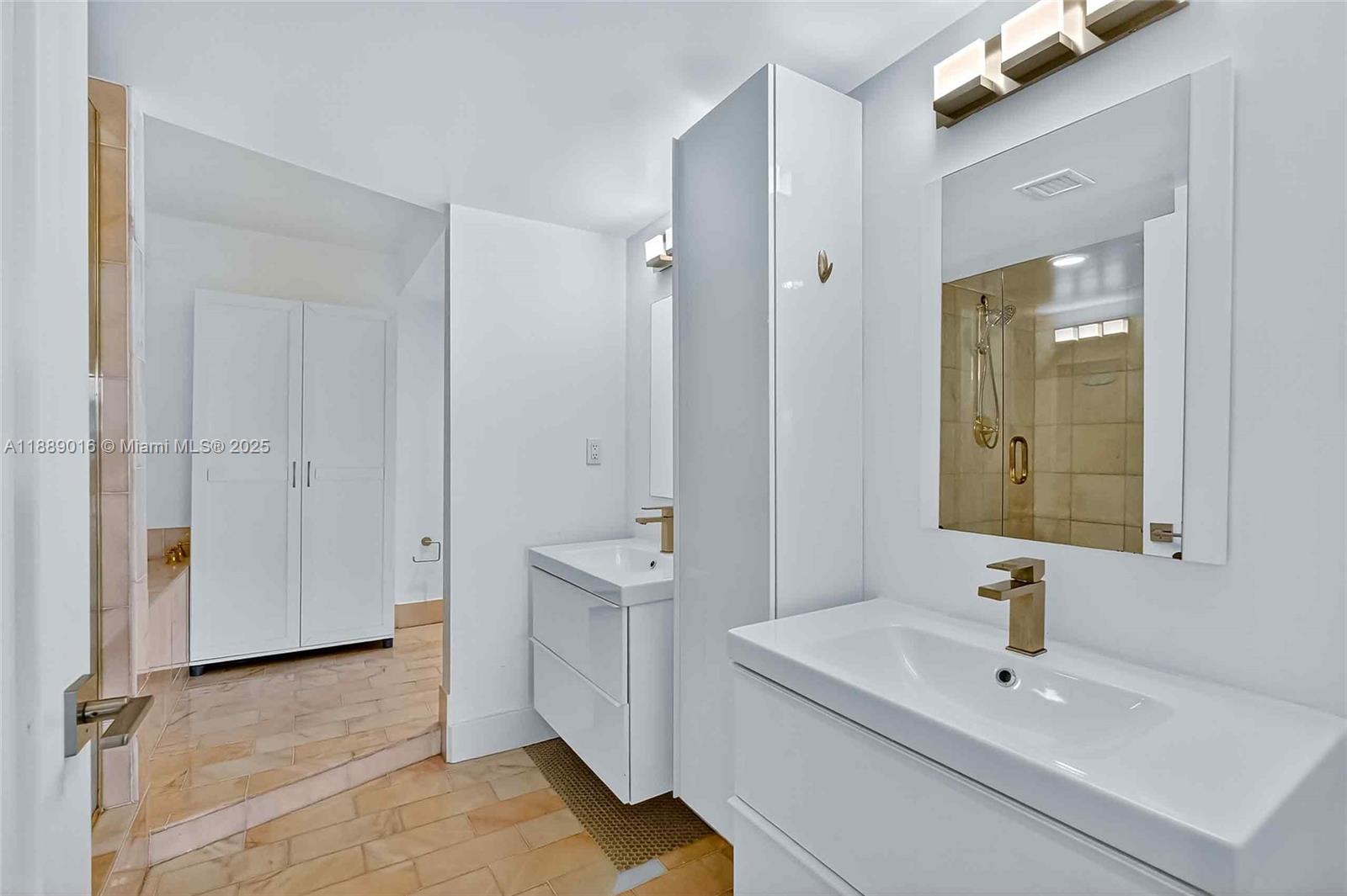 GROVE ISLE CONDO - Residential