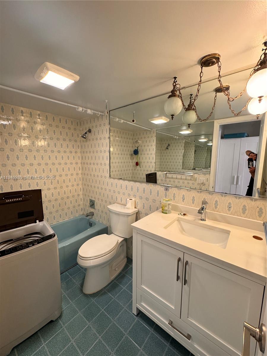 BOCA LINDA CONDO - Residential