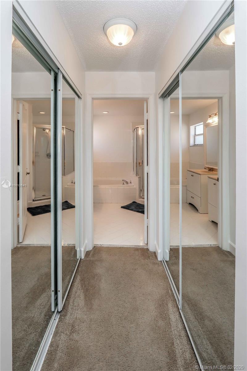 DORAL LANDINGS EAST - Residential