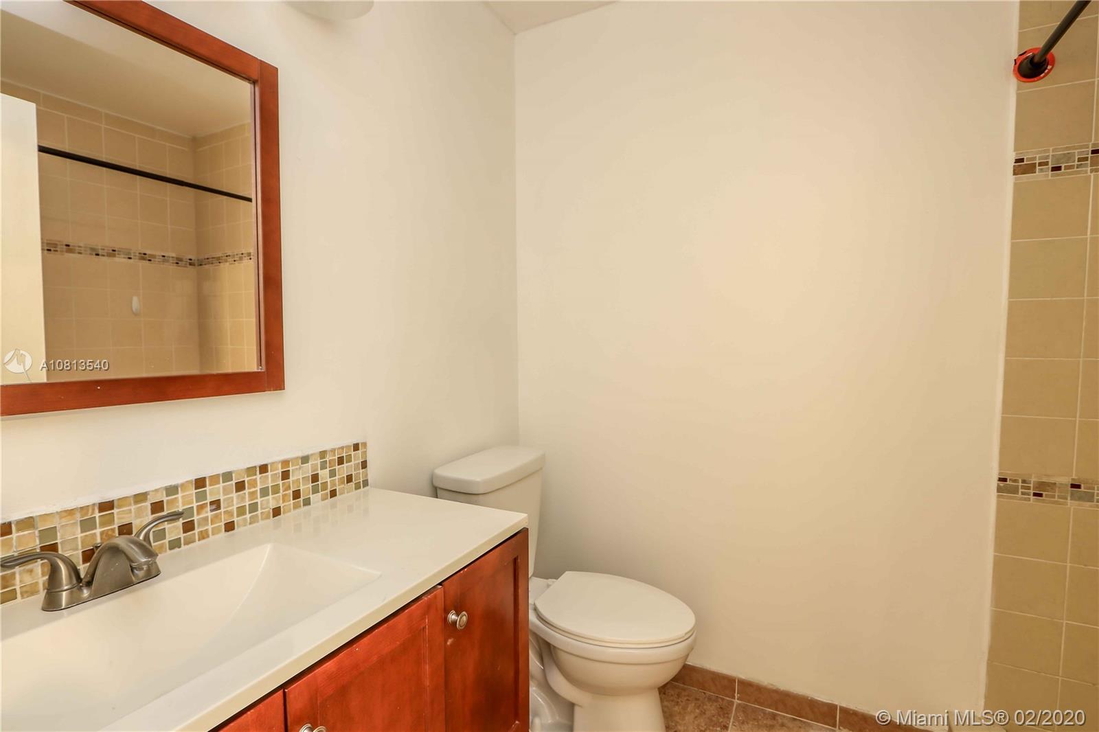 DORAL LANDINGS EAST - Residential