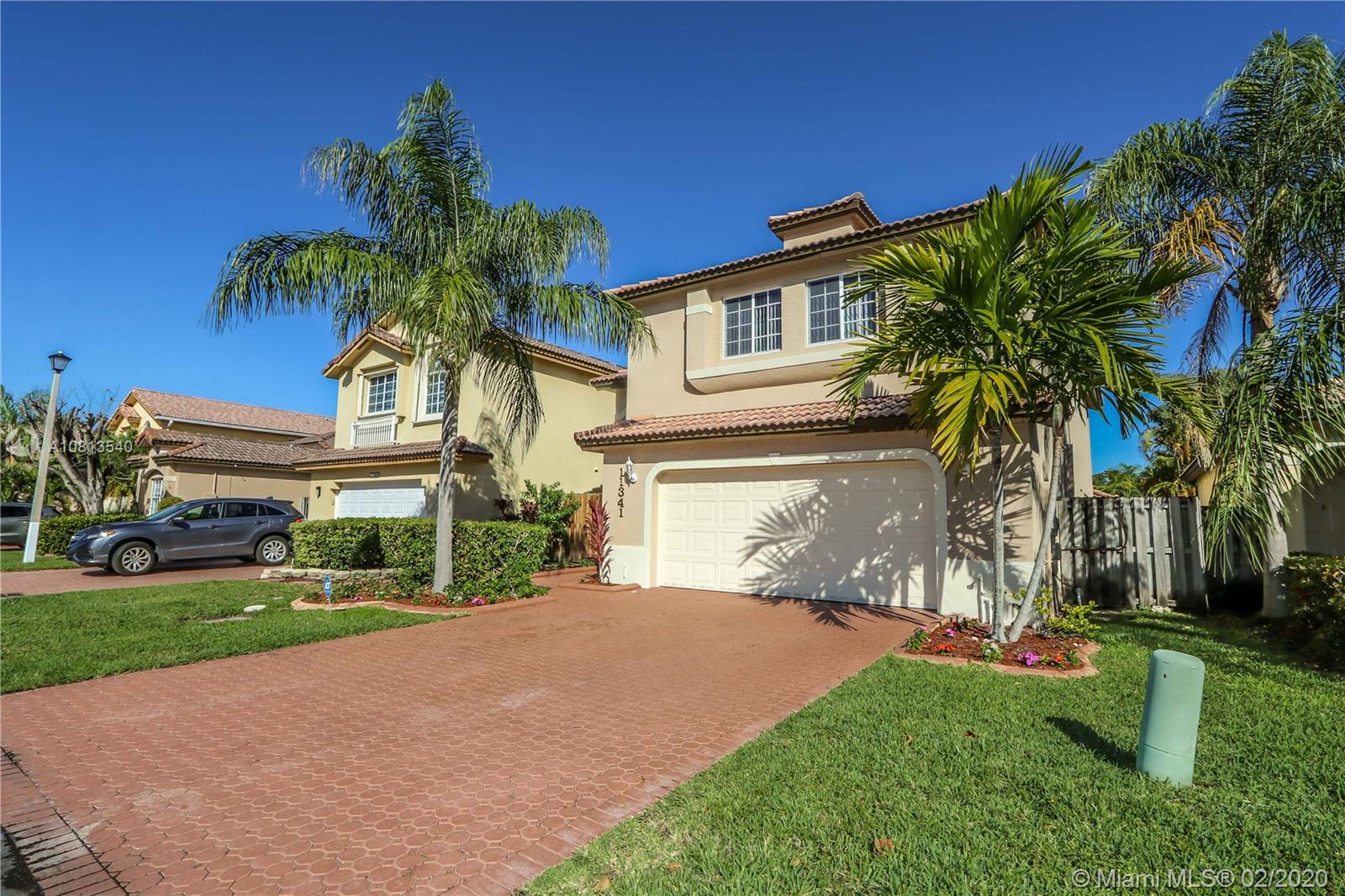 DORAL LANDINGS EAST - Residential