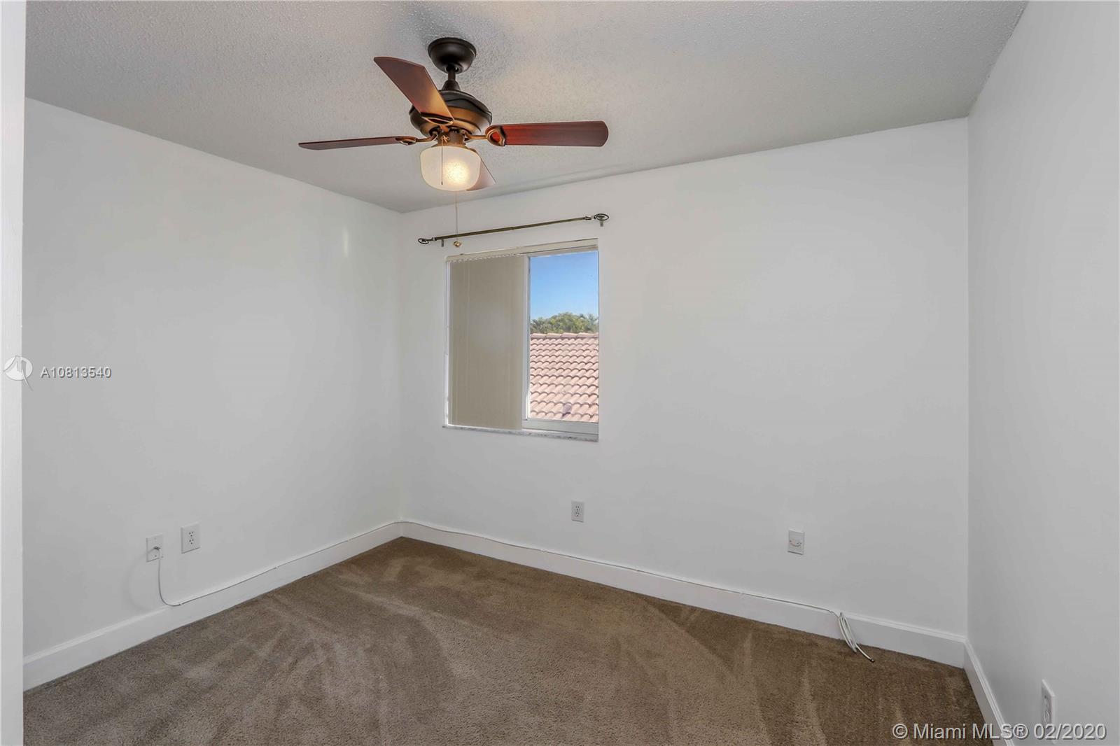 DORAL LANDINGS EAST - Residential