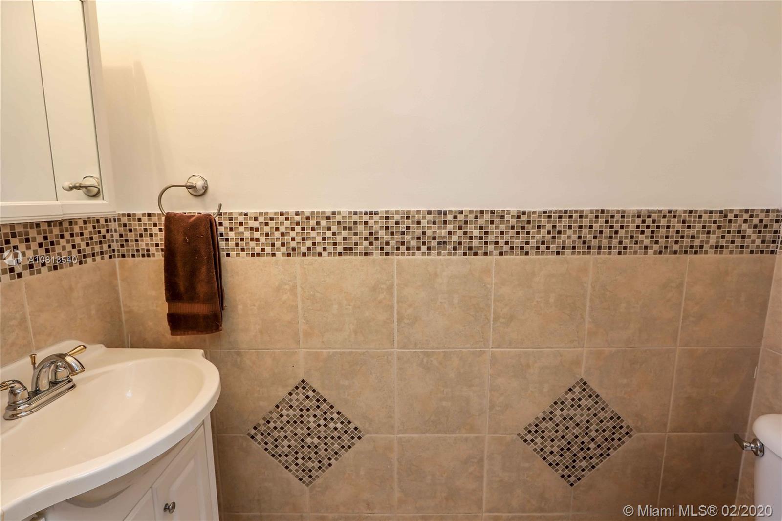 DORAL LANDINGS EAST - Residential