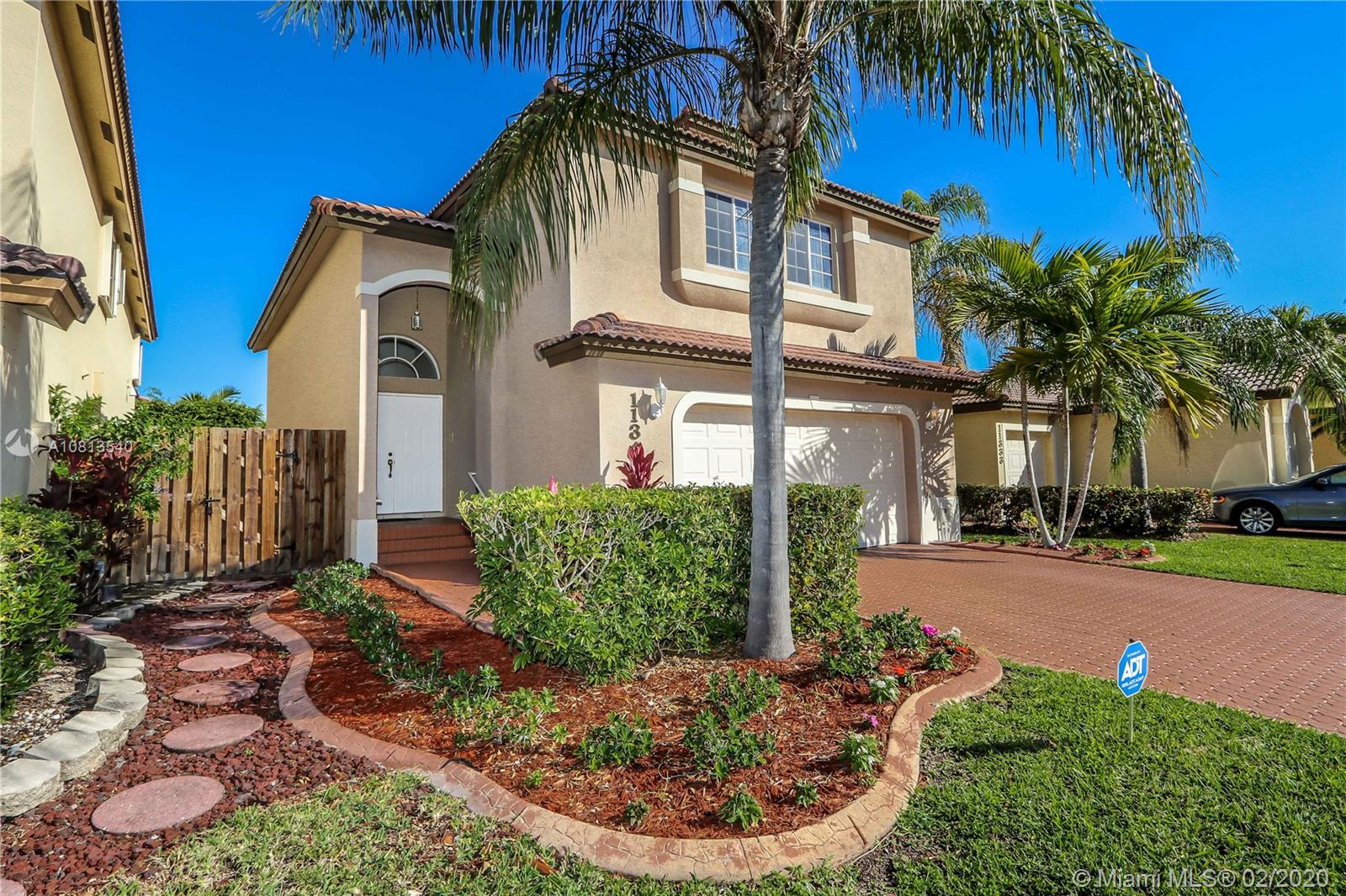 DORAL LANDINGS EAST - Residential