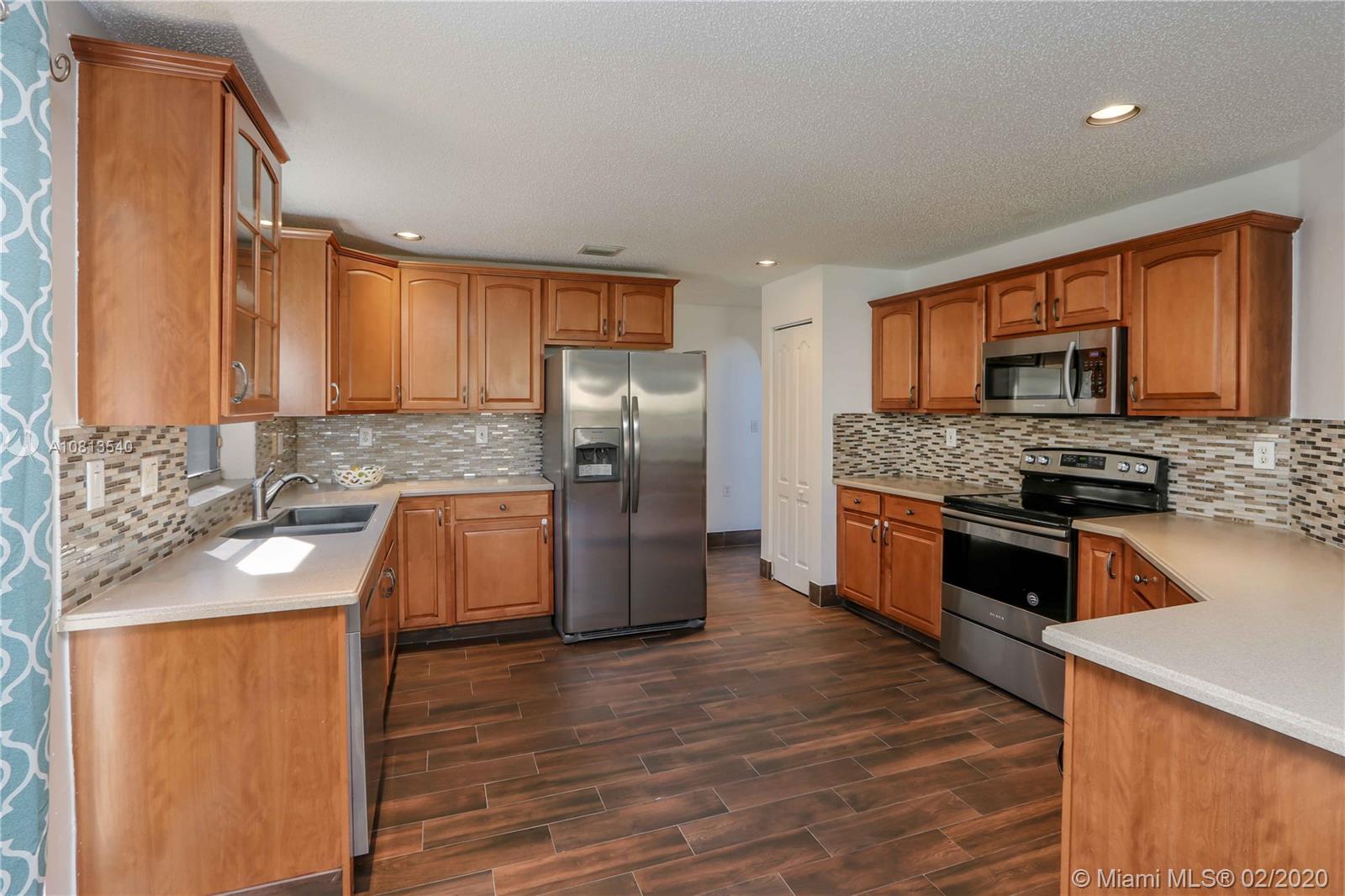 DORAL LANDINGS EAST - Residential