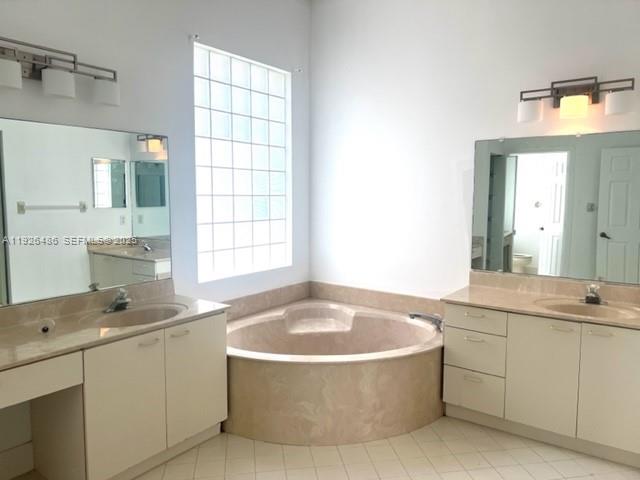 Canary Bay - Residential Lease