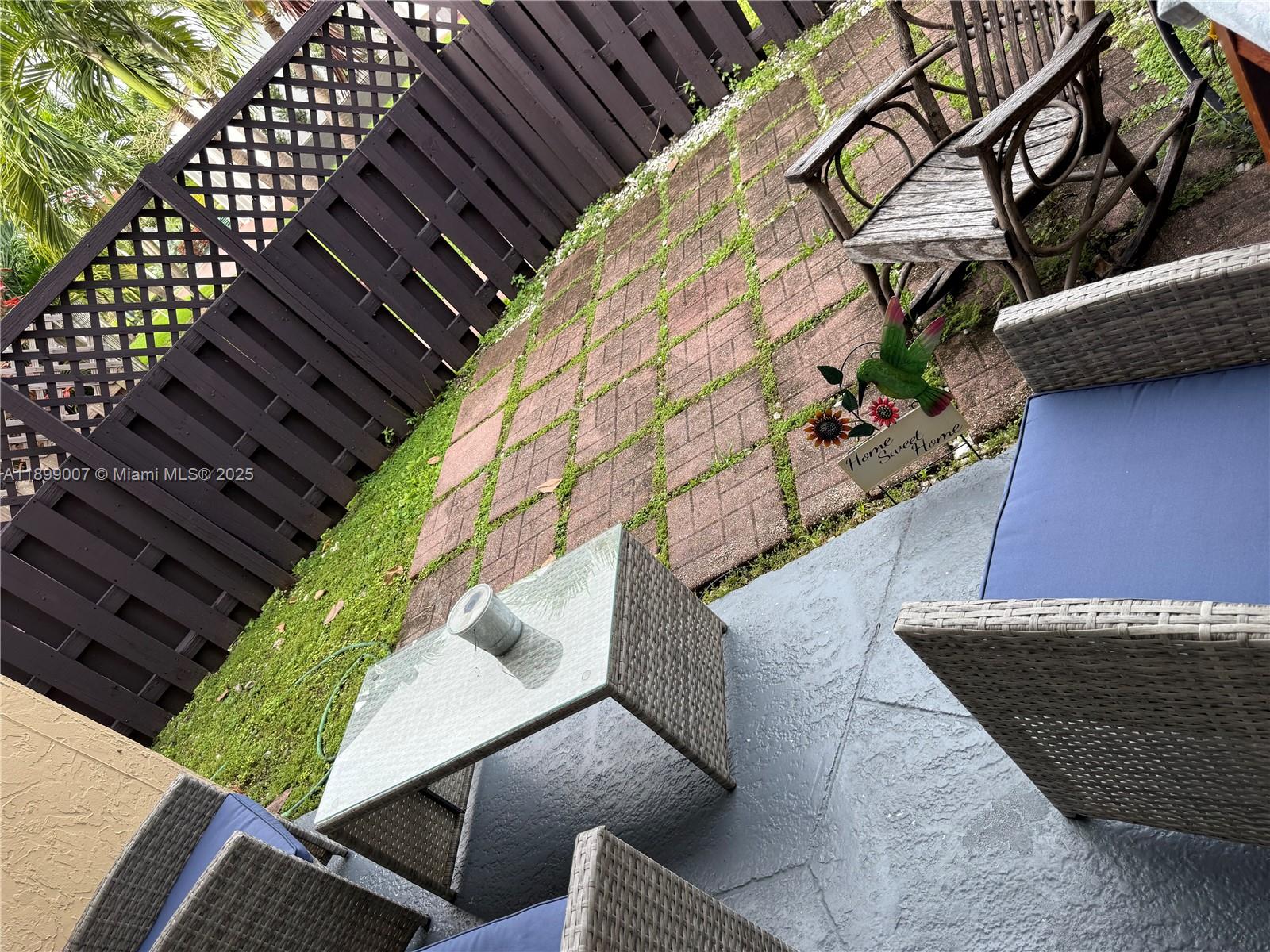 DORAL GARDENS II CONDO - Residential Lease