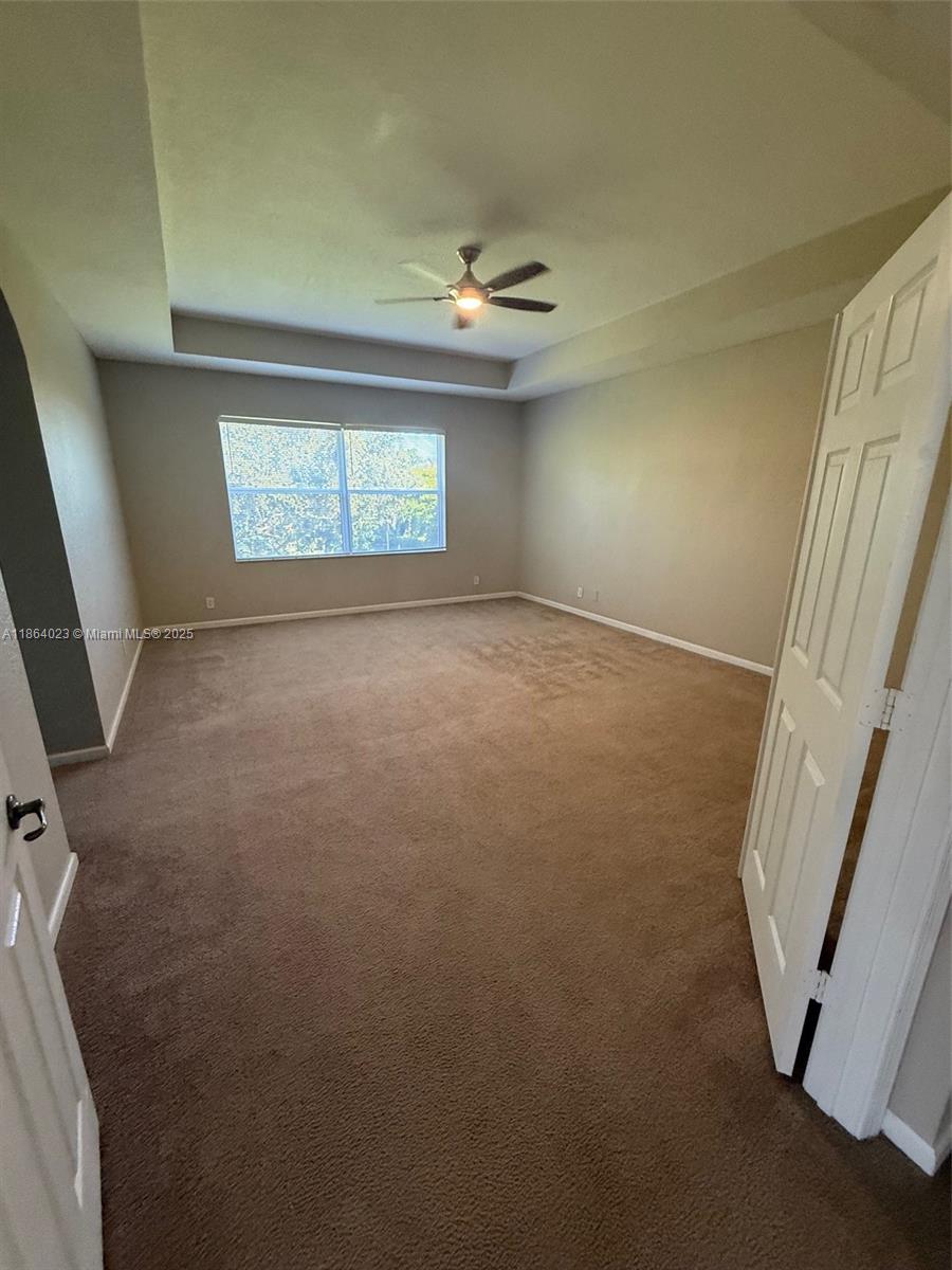1061 Grove Park Cir