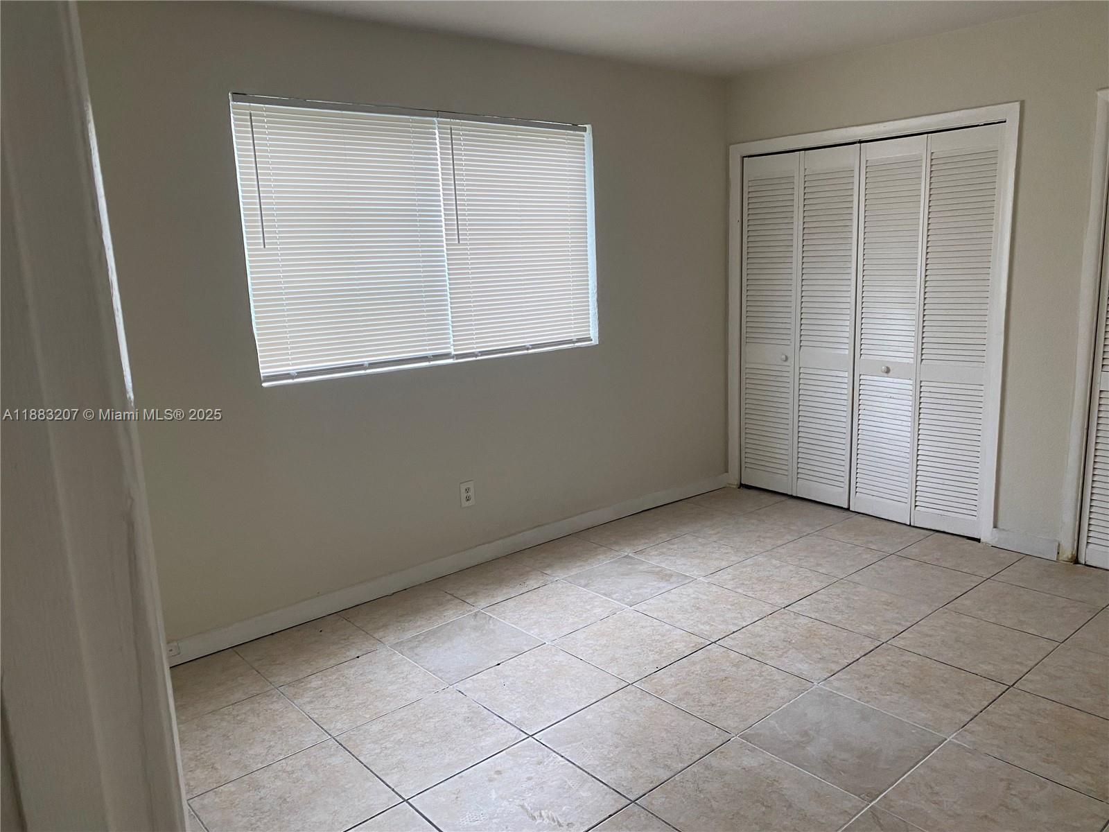 THE WHITE HOUSE CONDO - Residential Lease