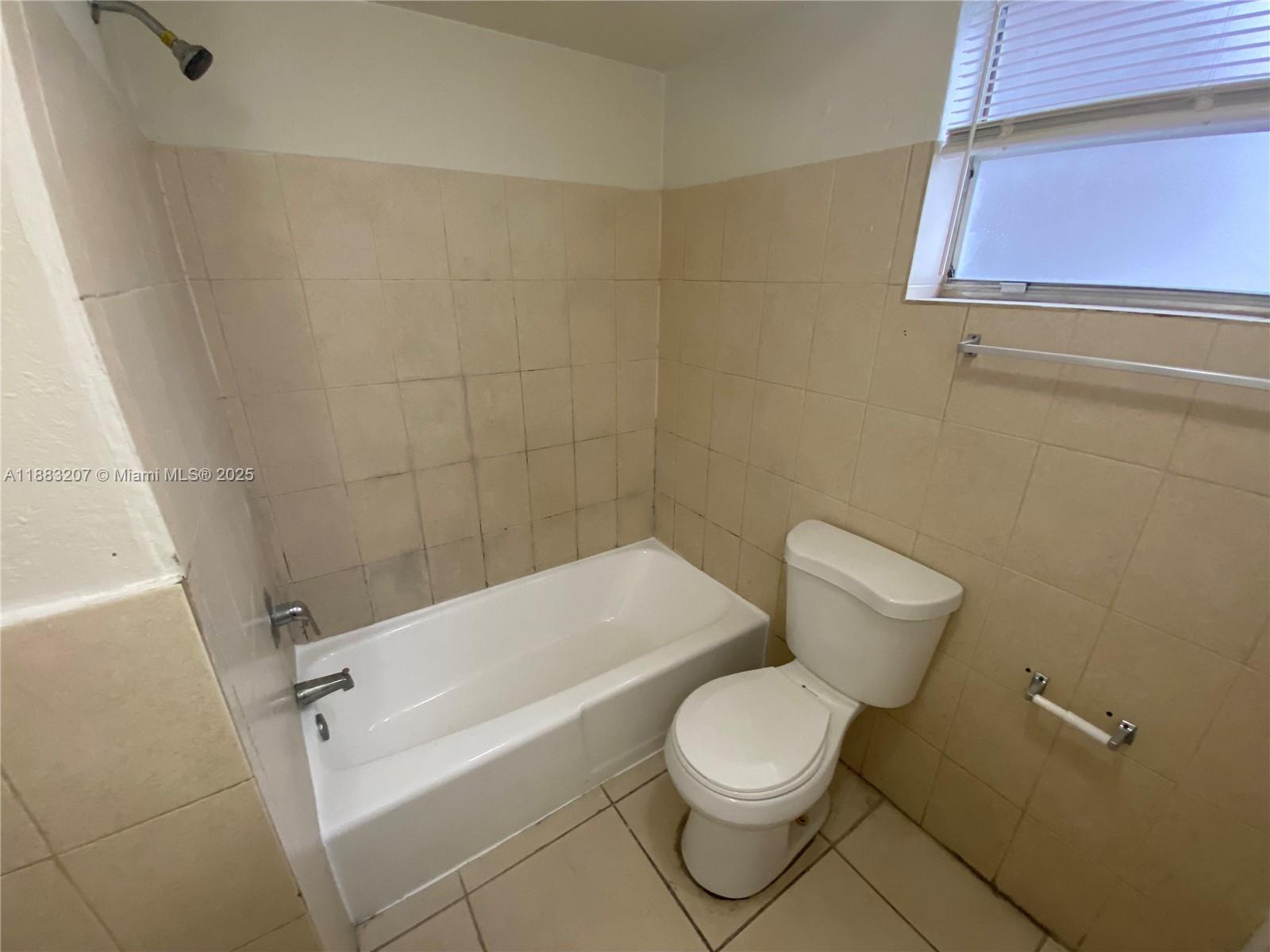 THE WHITE HOUSE CONDO - Residential Lease