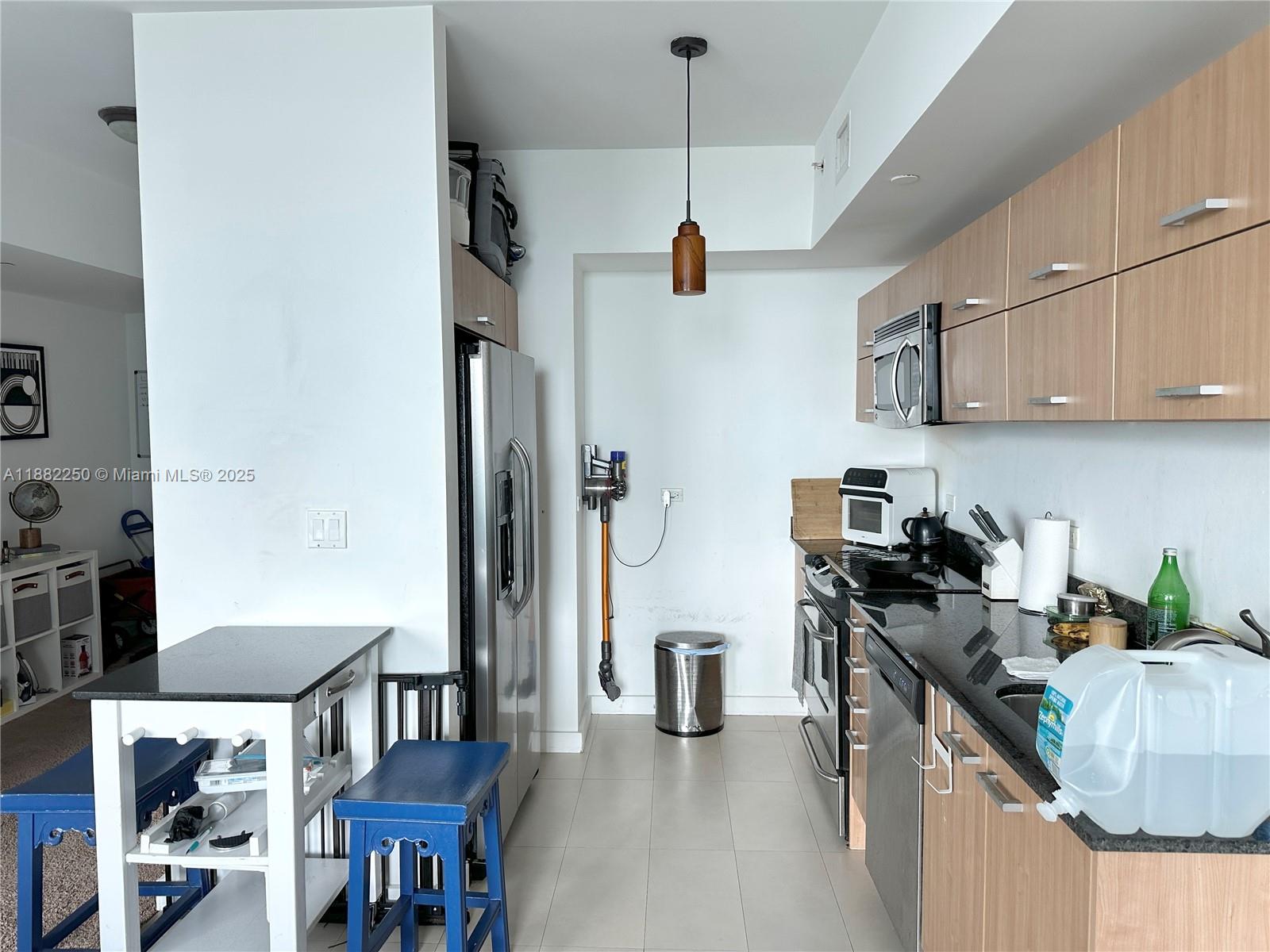 WIND CONDO - Residential