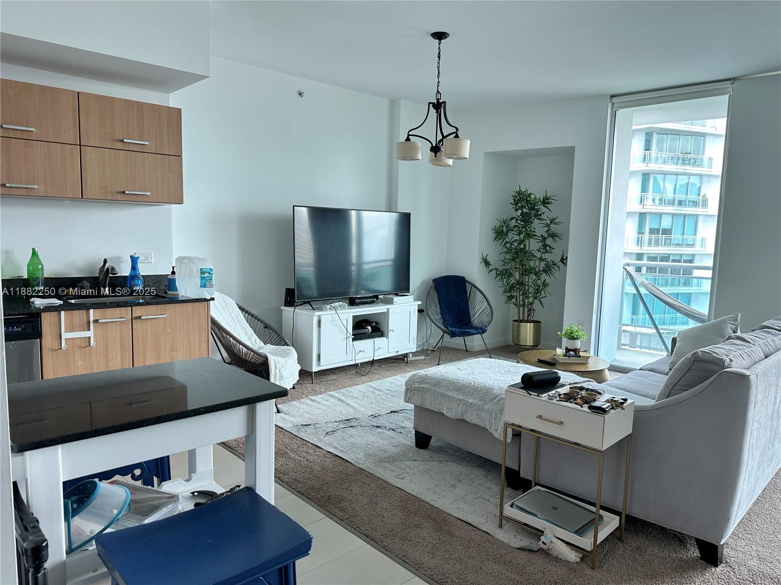 WIND CONDO - Residential